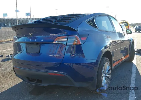 2023 Tesla Model Y Awd/Long Range Dual Motor All-Wheel Drive from USA, damaged, VIN 7SAYGDEE0PF701050
